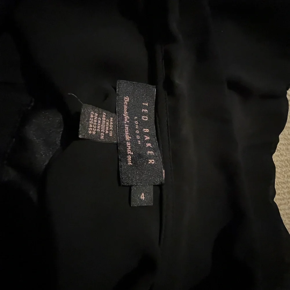 Ted Baker Ranni Lace Detail Belted Black Dress - Picture 3 of 4